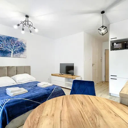 Aboutartapartments - Twin Towers דירה