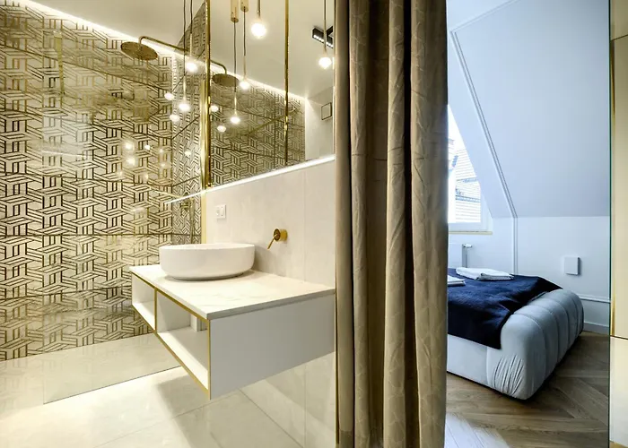 Aboutartapartments - Twin Towers *